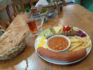 رستوران بابا بزرگ