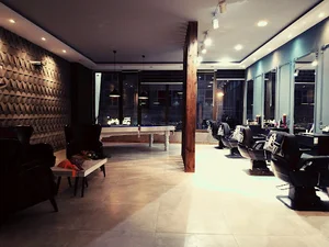 آرایشگاه مردانه اسلش Slash Barbershop