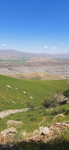 سفید کوه، چال خَرو