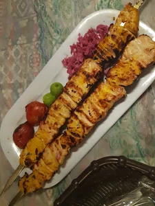 سنتی سرای ترنج