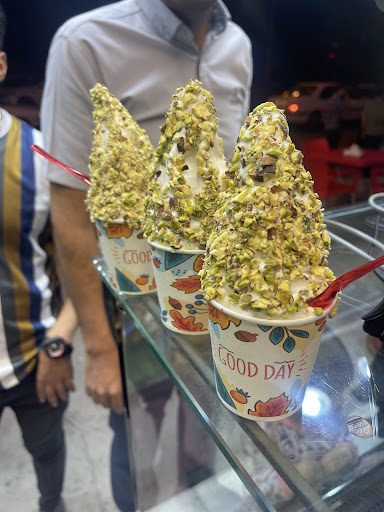 آبمیوه بستنی شاکری