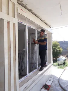 درب و پنجره بالیده