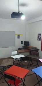 مدرسه حکمت