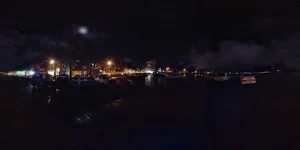 پارکینگ خودرویی عمومی رایگان