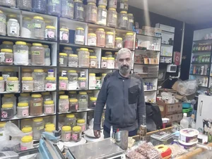 عطاری چهل گیاه تاجیک 2