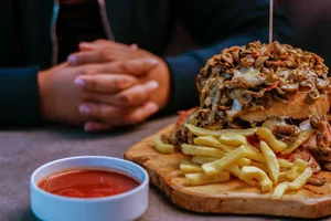 فست فود اسپی یاس