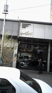 گالری کالسکه طلایی 2