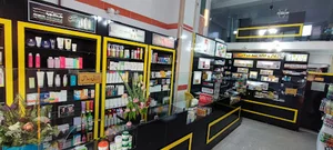 داروخانه شبانه روزی دکتر گلی