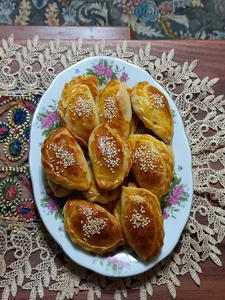 شیرینی قطاب محلی