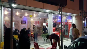 بین امیرکبیر و قصرشیرین_خیابان وکیلی_مجتمع نویان۶_باوی