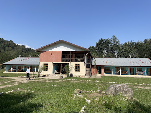 هتل بومگردی گیل گمش