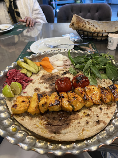 رستوران گل‌های داوودی