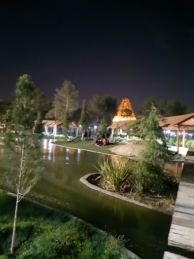 بوستان تفریحی مشتاق