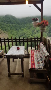 سفره خانه آلوس