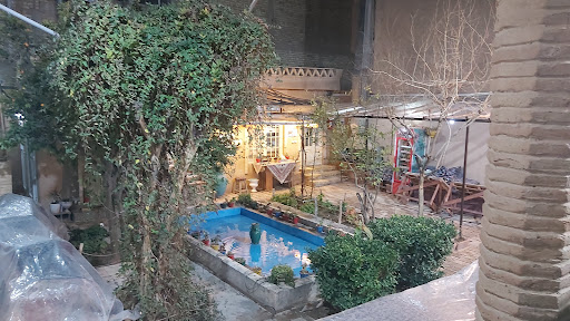 بومگردی آبی بی