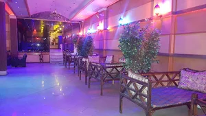کافی شاپ گرین گاردن