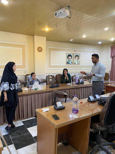 آکادمی زبان تاپ