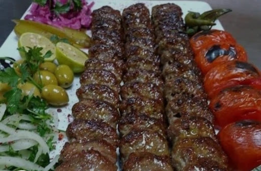 کبابی و کوبیده سرای قاسمی