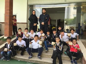 دبستان و پیش دبستانی تمام هوشمند پسر نابغه