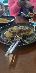 کافه باقلوا کنافه دادلی