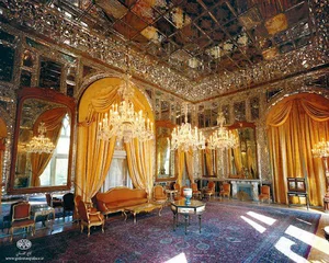 تالار آیینه