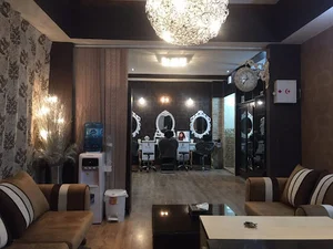 آموزشگاه زیبایی لیانا آرا
