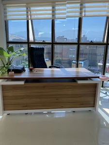 کلینیک زیبایی دکتر بابک پورایوبی