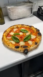 پیتزا حایو hayo pizza 3