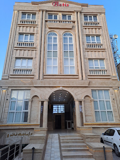 مرکز لیزر آلفا تاکستان
