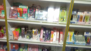 فروشگاه لوازم تحریر و کتاب میثم