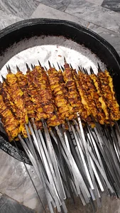 رستوران بختیاریها
