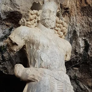 غار شاپور
