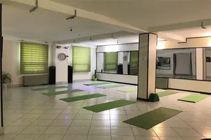 باشگاه بدنسازی سپندار
