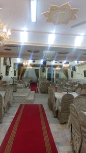 تالار پذیرایی جوان