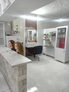 سالن زیبایی بانوی برتر