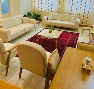 مبلمان لاروس