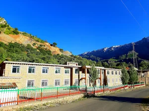 دبیرستان دخترانه اسرا