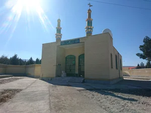 مسجد بین راهی