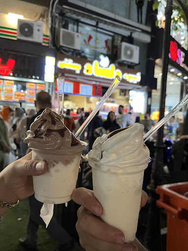 آبمیوه و بستنی دلشاد