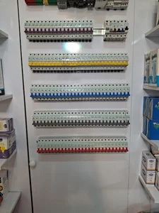 الکتریکی برق صنعت آذرخش