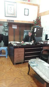 مشاور املاک حیدر بابا