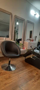 سالن زیبایی بهار