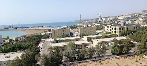 پارکینگ ساختمان ستاد دانشگاه