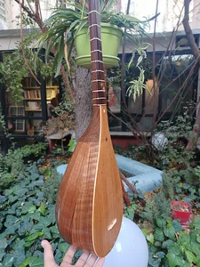 کارگاه و فروشگاه ساز مجذوب/Majzoub Music Instrument Workshop