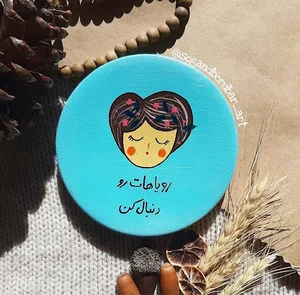 بساط دیوارکوب دخترک رنگی
