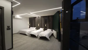هتل دیبا 5