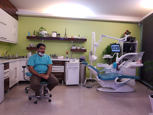 مطب دندان پزشکی دکتر عباسی