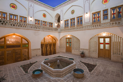 هتل سنتی سرپله کاشان
