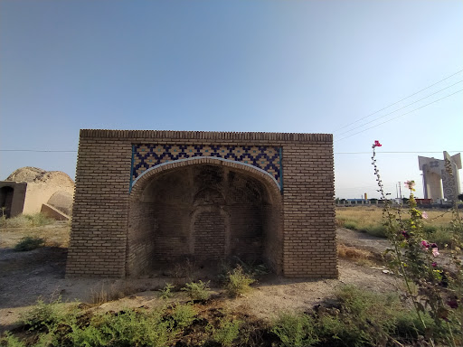 آب انبار امامزاده اسحاق