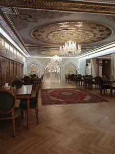 عمارت هزار نقش